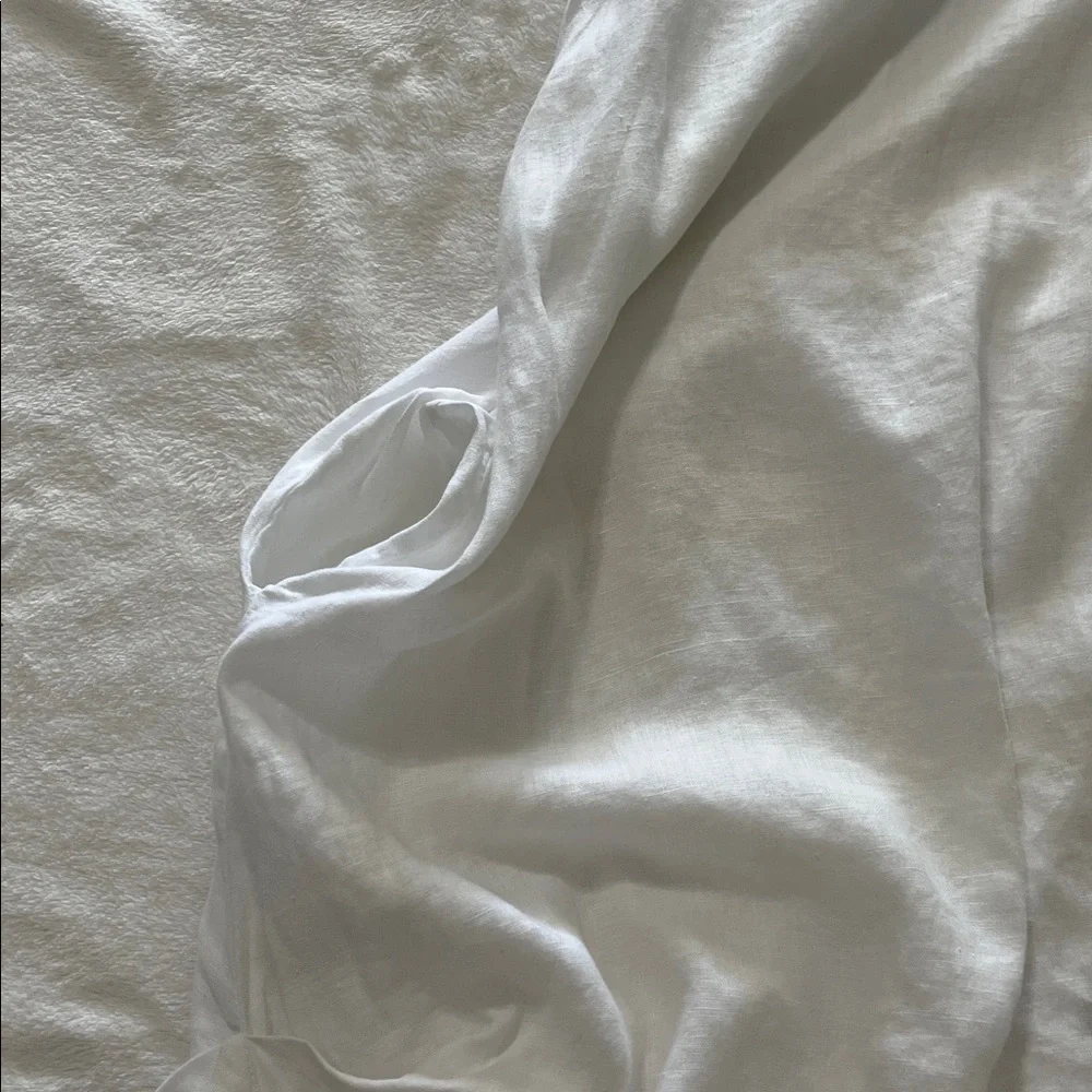 LUCA VANUCCI White Sleeveless Cowl Neck dress - Picture 11 of 11